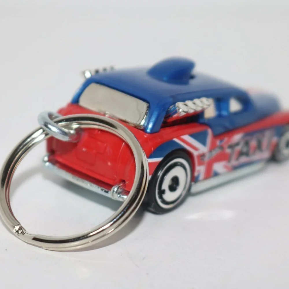 Hot Wheels Metro Cockney Cab II CUSTOM keychain